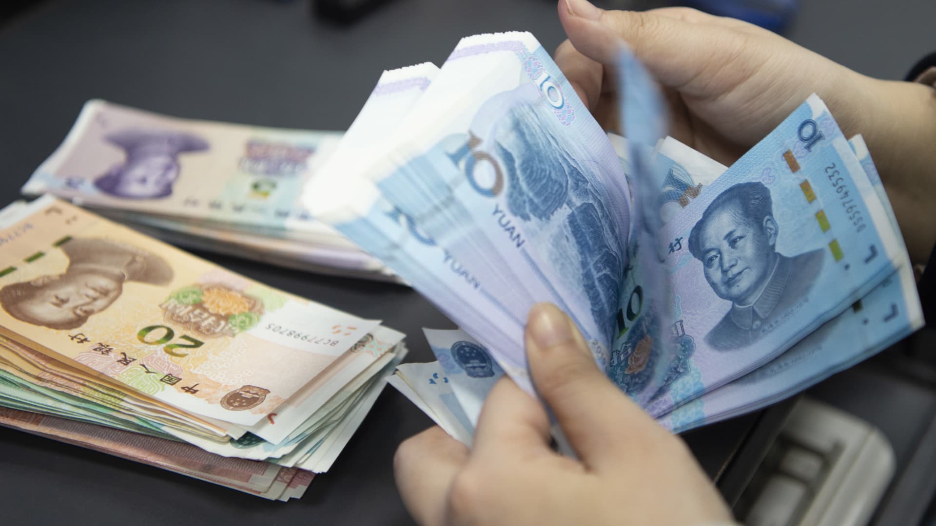 107364224 1706162823834 gettyimages 1949211797 The Peoples Bank of China Announced A Cut in Reserve Requiremen
