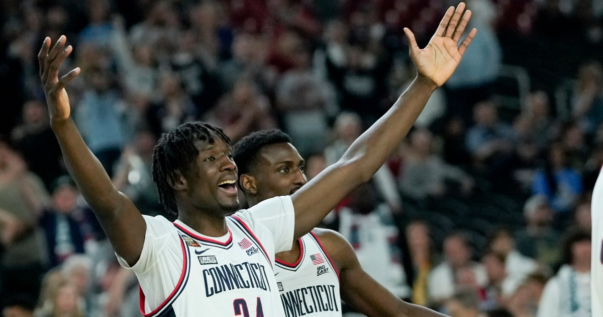 240406 ff uconn cc 1113p 3d1142