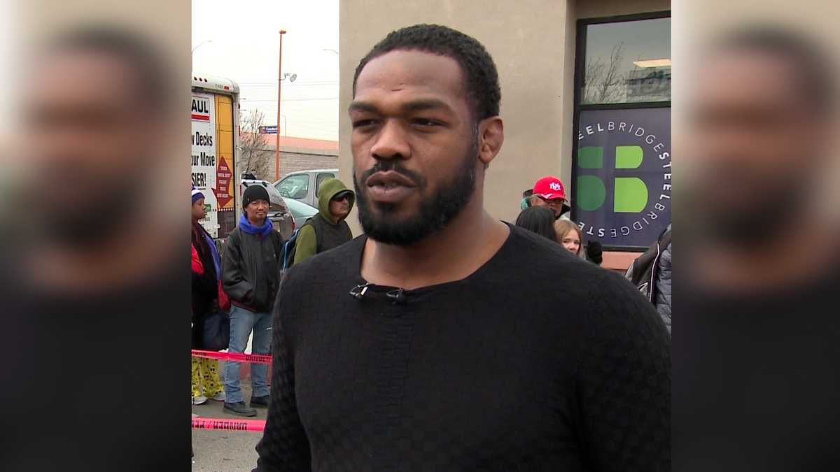 jon jones still 6611cacf30356