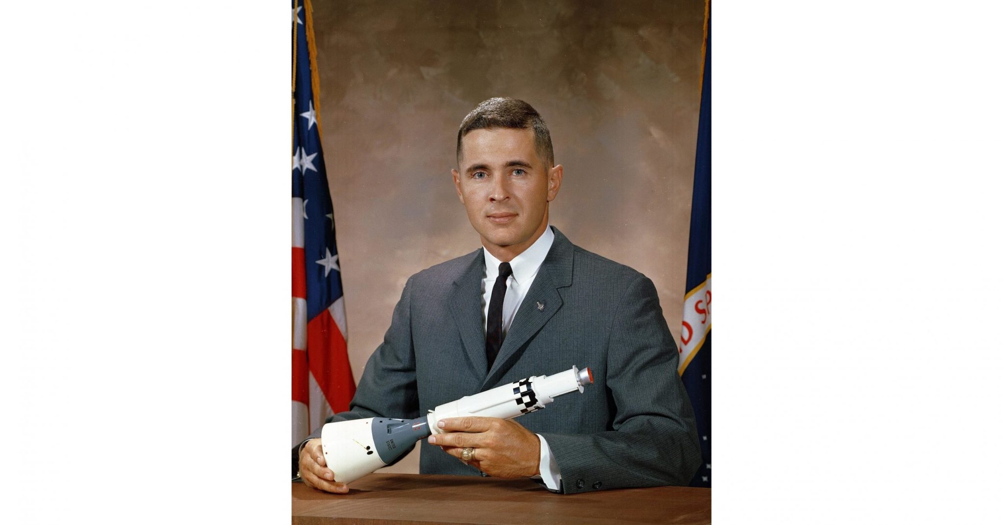 NASA Astronaut William Anders scaled