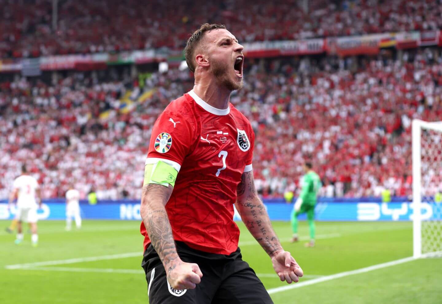 jumHjF377SYT 5NIHy0ja4TST 1440x990